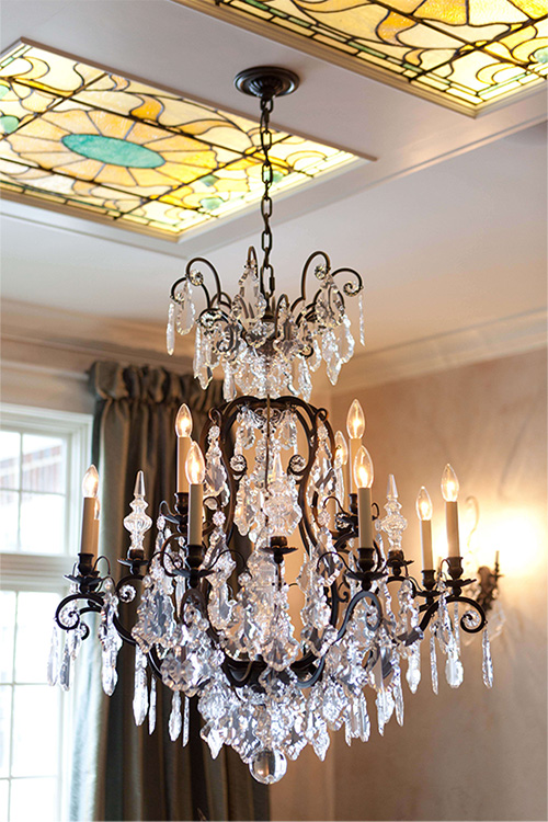 Interior Perfections Picturesque Traditionalism Chandelier