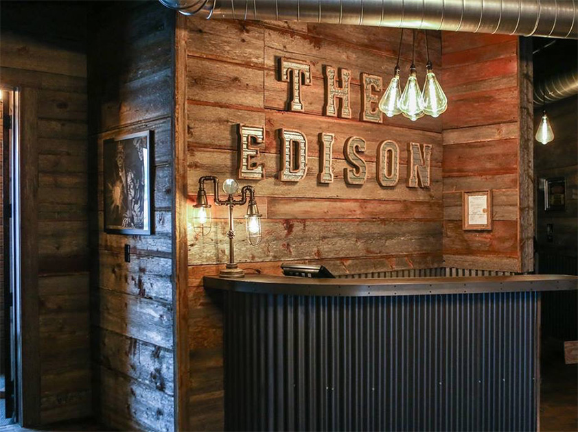 interior-perfection-commercial-the-edison-hostess-table